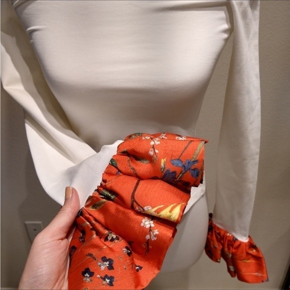 Alexis Kirin Women’s Off The Shoulder Top Flare Cuff Top Size XS - Picture 6 of 11